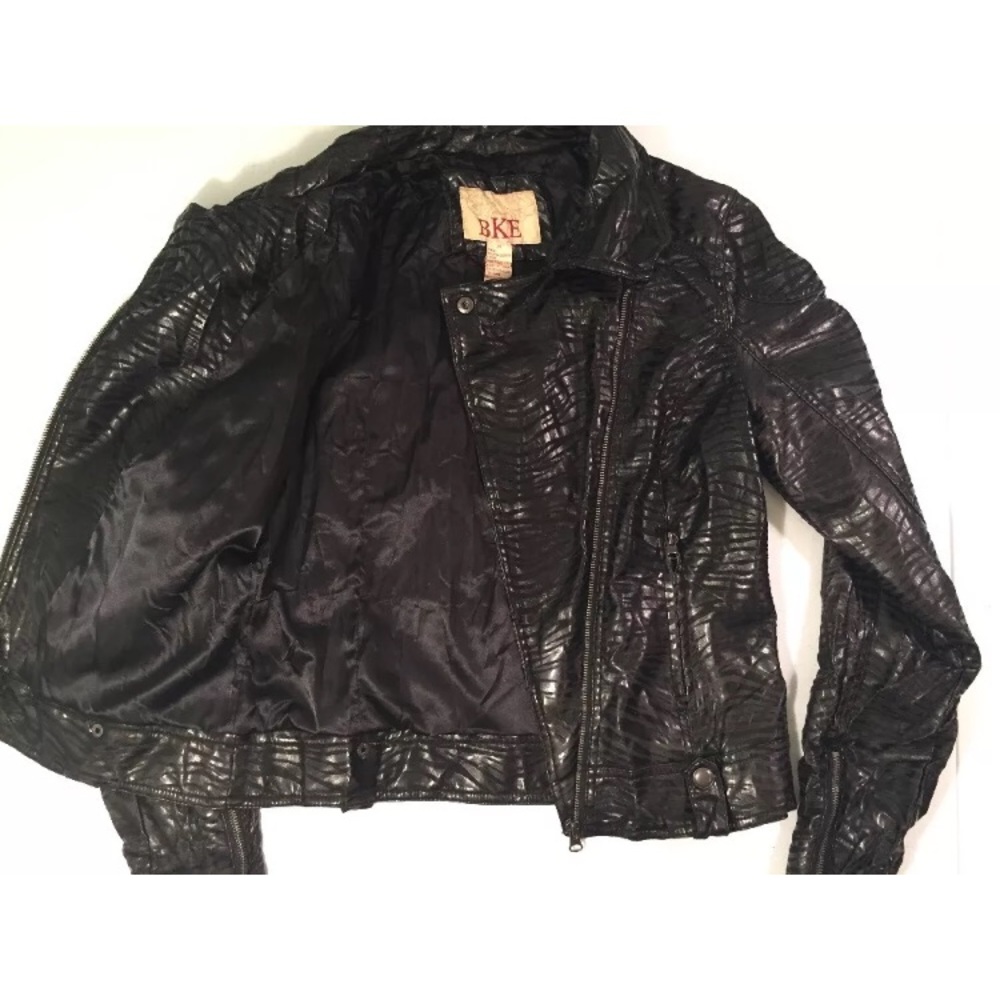 BKE Women’s Faux Leather Jacket Textured